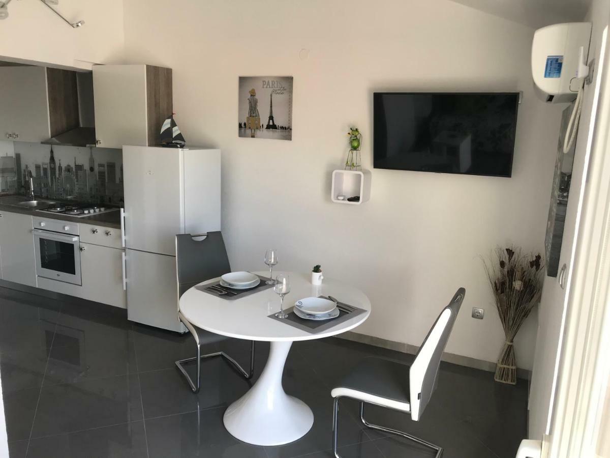 Hvar Apartments Felix Hvar Town Bagian luar foto